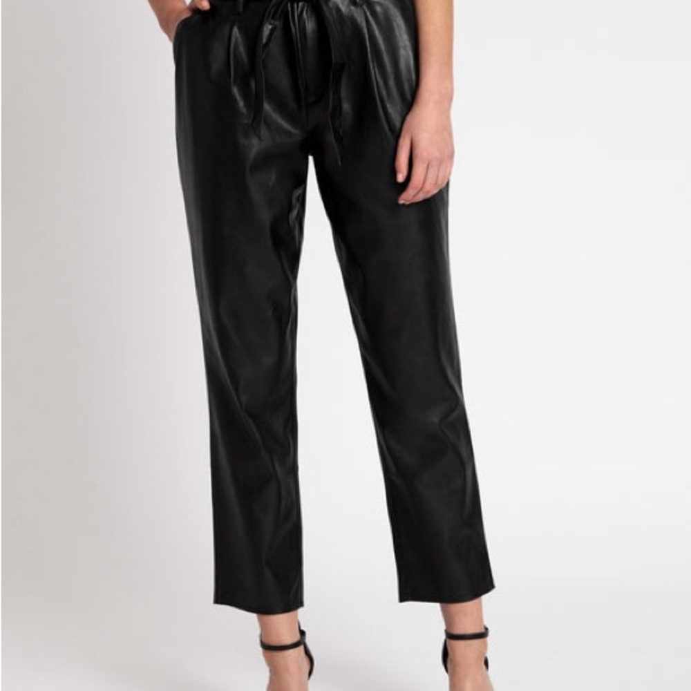 Paige Melila Vegan Leather Pant in Black- Size 8 - Picture 2 of 9